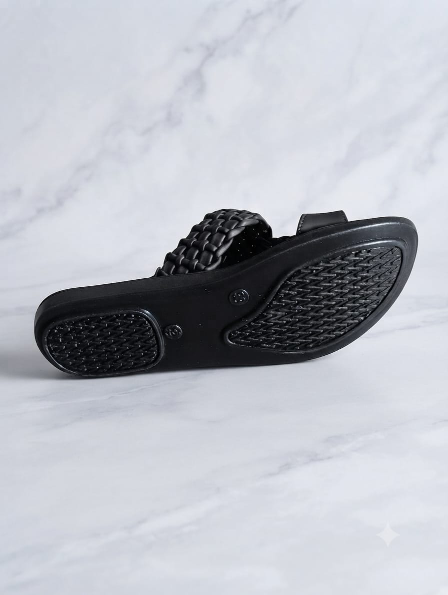 M7- Women’s Padded Woven Toe-Ring Flat Slippers